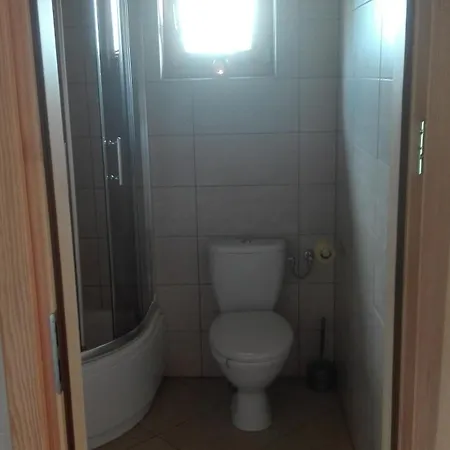 Malinowa Przystan Drewniany Z Ruska Bania Lodge Strzepcz